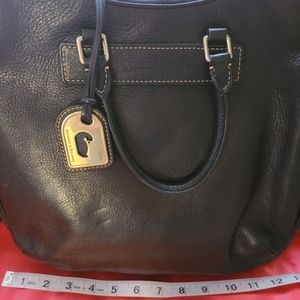 Dooney & Bourke